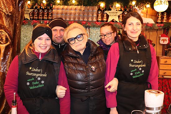 Probieren Sie einmal die Zimtsterne bei Lindners Feuerzangenbowle (©Foto: Martin Schmitz)